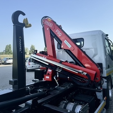 Fuso 9C18 Kran mit Abrollkipper